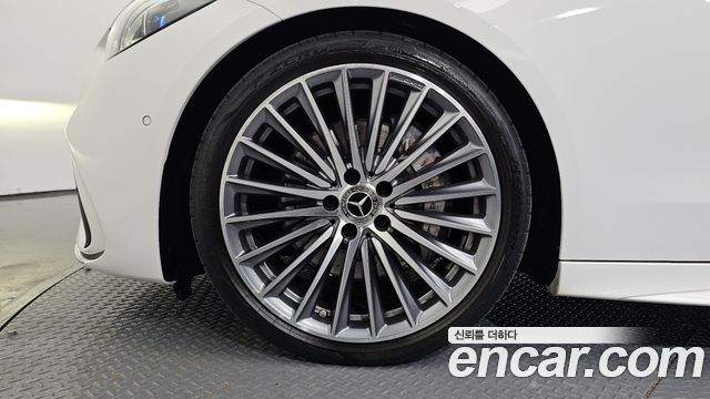 Mercedes-Benz C-Class (W206) C300 4MATIC AMG Line 2024 — фото 5