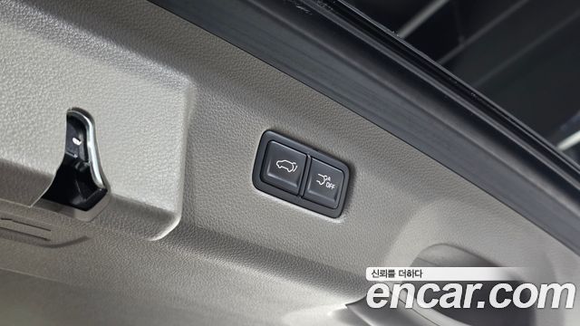 Kia Carnival (IV) Gasoline 7-Seater Hi-Limousine Signature 2023 — фото 20