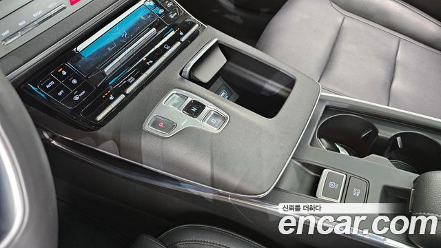 Hyundai Grandeur (IG) 3.0 LPi Rent Car Modern 2022 — фото 9