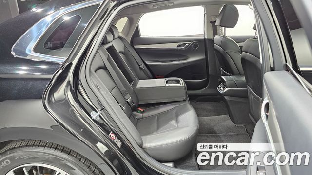 Hyundai Grandeur (IG) 3.0 LPi Rent Car Modern 2022 — фото 17