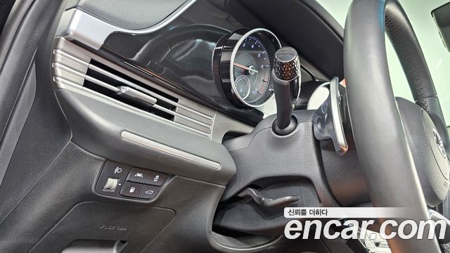 Hyundai Grandeur (IG) 3.0 LPi Rent Car Modern 2022 — фото 19