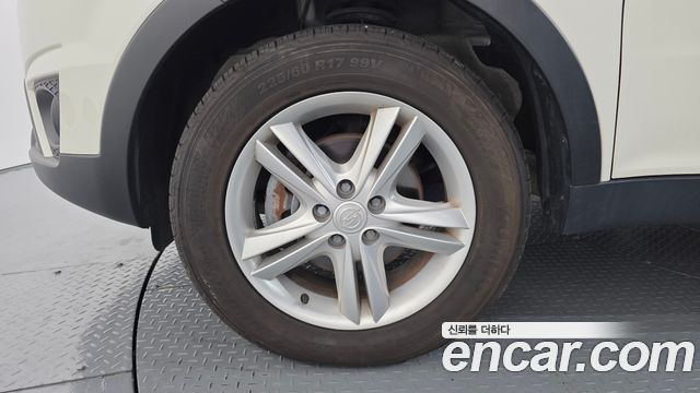 KG Mobility (SsangYong) Korando C 2.0 CVT 2WD Deluxe 2014 — фото 5