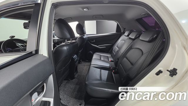 KG Mobility (SsangYong) Korando C 2.0 CVT 2WD Deluxe 2014 — фото 16
