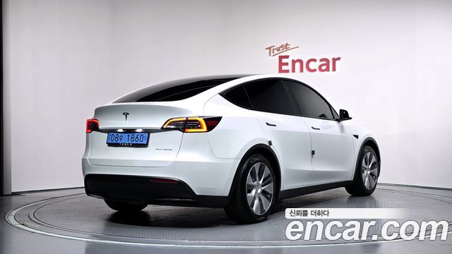 Tesla Model Y Long Range AWD 2021 — фото 2
