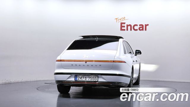 Hyundai Grandeur Hybrid (GN7) Calligraphy 2025 — фото 4