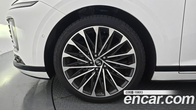 Hyundai Grandeur Hybrid (GN7) Calligraphy 2023 — фото 5
