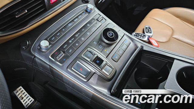 Hyundai Santa Fe Diesel 2.2 2WD Calligraphy 2021 — фото 9
