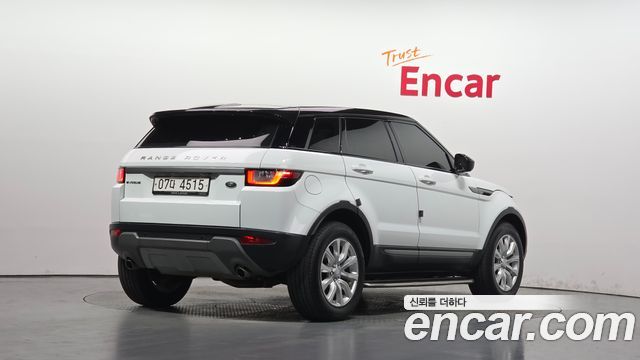 Land Rover Range Rover Evoque 2.0 TD4 SE 2018 — фото 2
