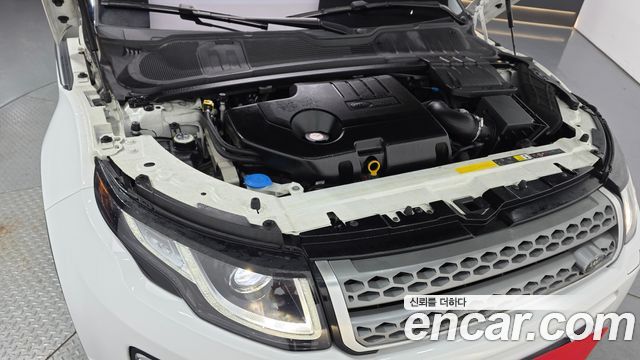 Land Rover Range Rover Evoque 2.0 TD4 SE 2018 — фото 6