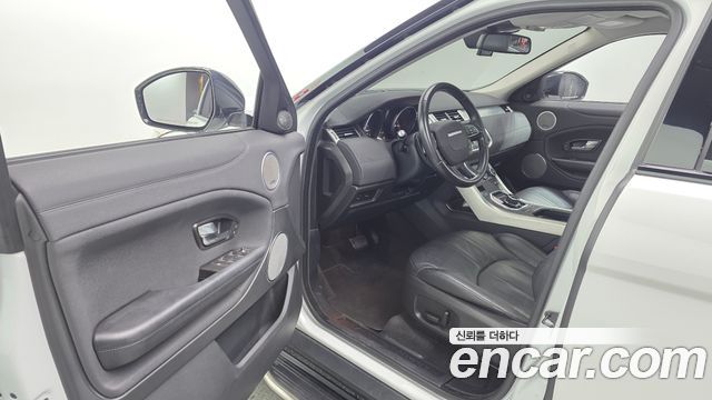 Land Rover Range Rover Evoque 2.0 TD4 SE 2018 — фото 10