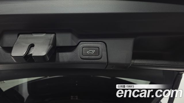 Land Rover Range Rover Evoque 2.0 TD4 SE 2018 — фото 19