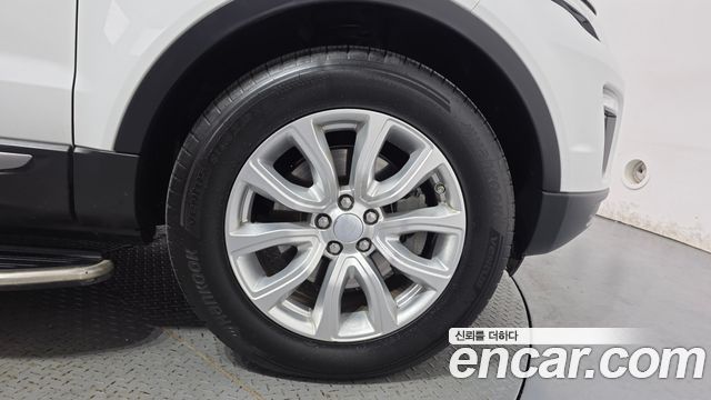Land Rover Range Rover Evoque 2.0 TD4 SE 2018 — фото 21