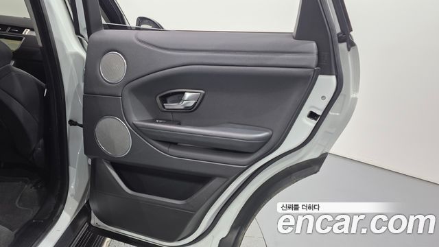 Land Rover Range Rover Evoque 2.0 TD4 SE 2018 — фото 25