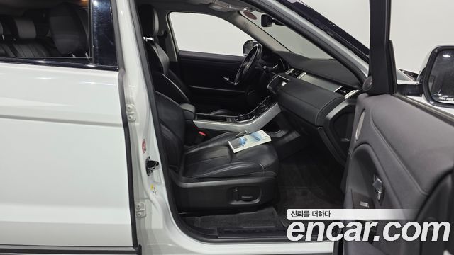 Land Rover Range Rover Evoque 2.0 TD4 SE 2018 — фото 26