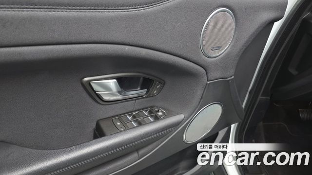 Land Rover Range Rover Evoque 2.0 TD4 SE 2018 — фото 27