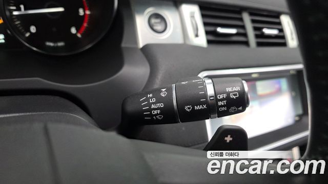 Land Rover Range Rover Evoque 2.0 TD4 SE 2018 — фото 29