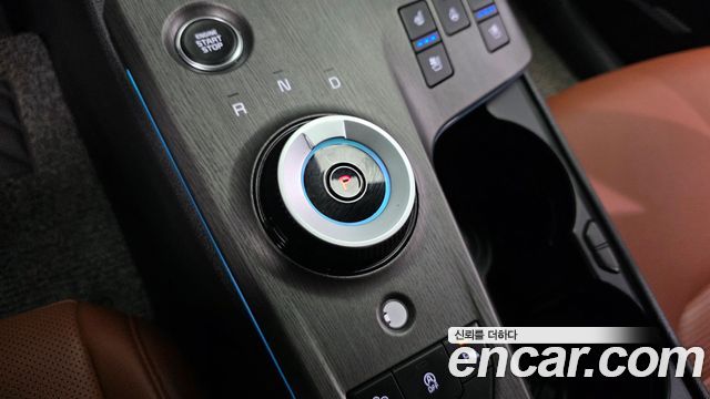 Kia Sportage (V) Gasoline 1.6 Turbo 2WD Signature X Line 2025 — фото 9