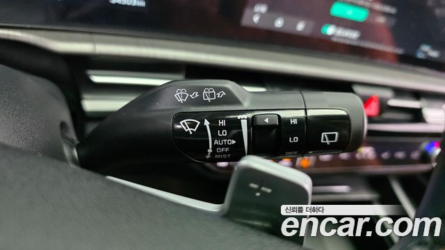 Kia Sportage (V) Gasoline 1.6 Turbo 2WD Signature X Line 2025 — фото 17