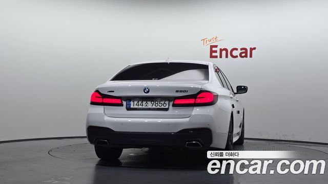 BMW 5 Series (G30) 530i xDrive M Sport Package 2023 — фото 4