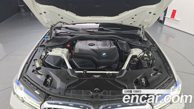 BMW 5 Series (G30) 530i xDrive M Sport Package 2023 — фото 6