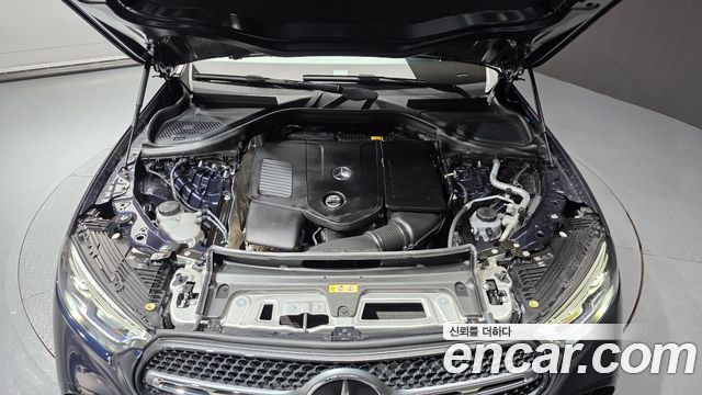 Mercedes-Benz GLC-Class (X254) GLC300 4MATIC AMG Line 2024 — фото 6