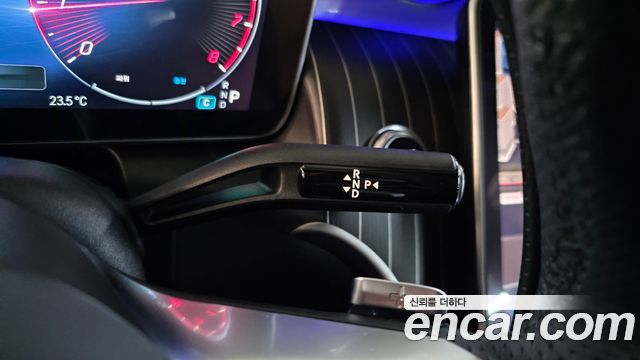 Mercedes-Benz GLC-Class (X254) GLC300 4MATIC AMG Line 2024 — фото 9