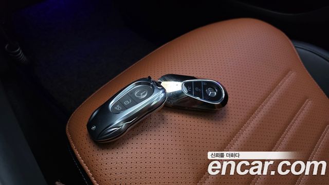 Mercedes-Benz GLC-Class (X254) GLC300 4MATIC AMG Line 2024 — фото 16
