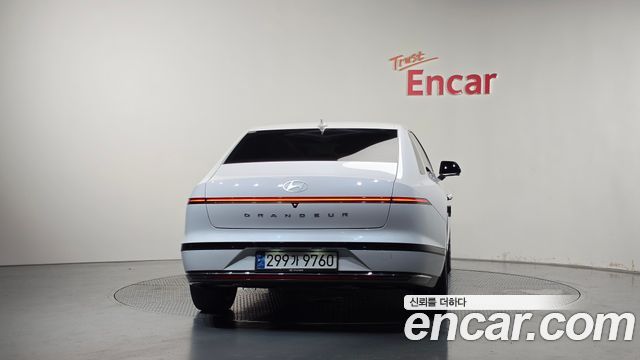 Hyundai Grandeur Hybrid (GN7) Calligraphy 2023 — фото 4