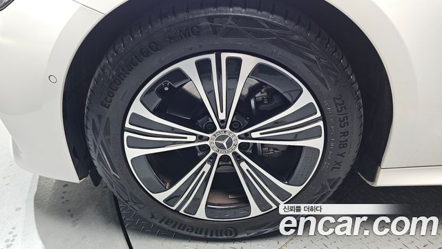 Mercedes-Benz E-Class (W214) E200 Avantgarde 2025 — фото 5
