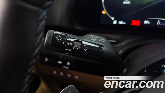 Kia Carnival (IV) Gasoline 9-Seater Signature 2023 — фото 30
