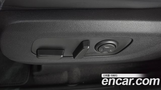 Kia Carnival (IV) Gasoline 9-Seater Signature 2023 — фото 31