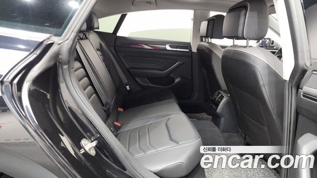 Volkswagen Arteon 2.0 TDI Presige 4Motion 2023 — фото 12