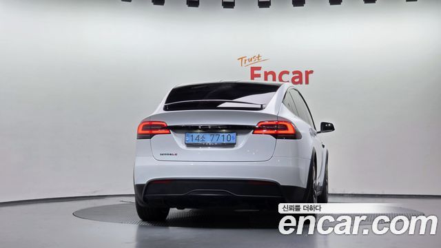 Tesla Model X AWD 2023 — фото 4