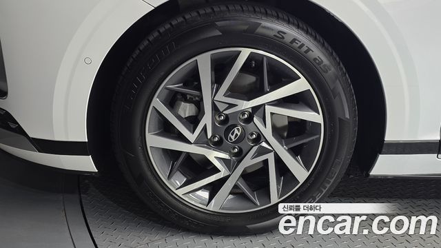 Hyundai Grandeur (GN7) 2,5 Gasoline 2WD Premium 2023 — фото 5