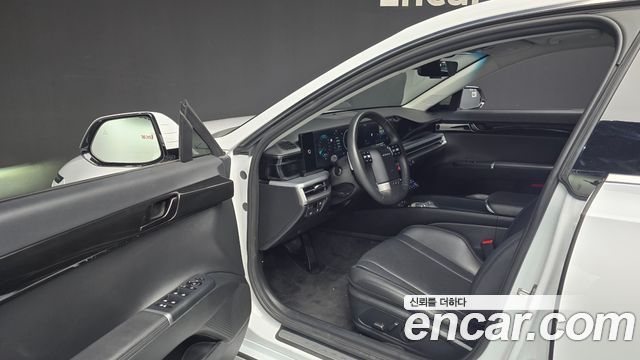 Hyundai Grandeur (GN7) 2,5 Gasoline 2WD Premium 2023 — фото 10