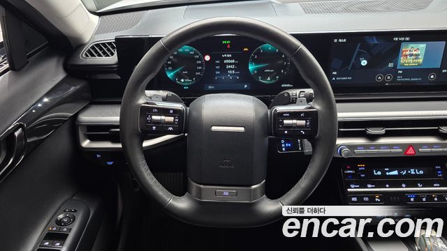 Hyundai Grandeur (GN7) 2,5 Gasoline 2WD Premium 2023 — фото 14