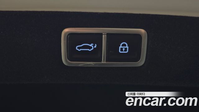 Hyundai Grandeur (GN7) 2,5 Gasoline 2WD Premium 2023 — фото 17