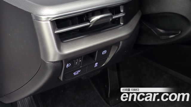 Hyundai Grandeur (GN7) 2,5 Gasoline 2WD Premium 2023 — фото 20