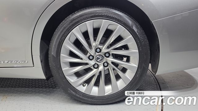 Lexus ES300h (VII) Luxury Plus 2019 — фото 21