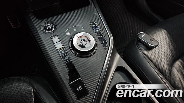 Kia Niro EV Earth 2023 — фото 9