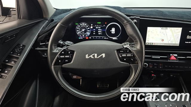 Kia Niro EV Earth 2023 — фото 13