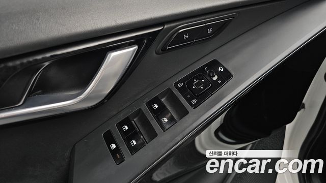 Kia Niro EV Earth 2023 — фото 16