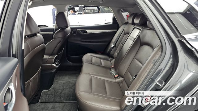 Hyundai Grandeur (IG) 2.5 Premium 2020 — фото 12