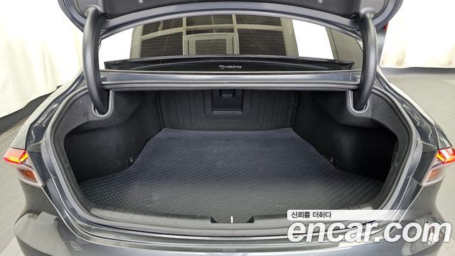Hyundai Grandeur (IG) 2.5 Premium 2020 — фото 20