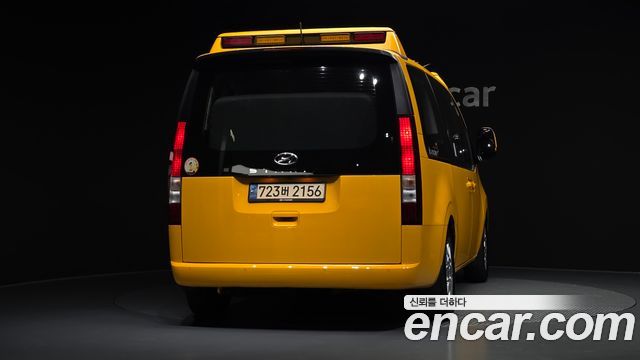 Hyundai Staria L3.5  Kinder Safety Car 15-Seater 2024 — фото 4