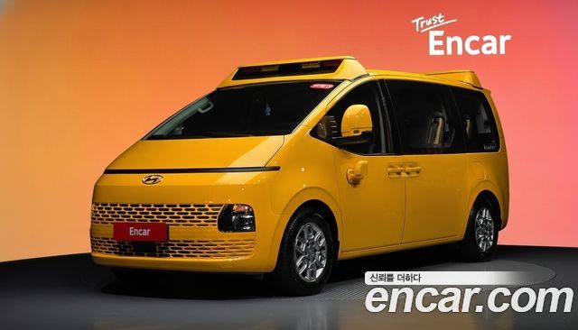 Hyundai Staria L3.5  Kinder Safety Car 15-Seater 2024 — фото 1
