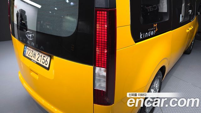 Hyundai Staria L3.5  Kinder Safety Car 15-Seater 2024 — фото 23
