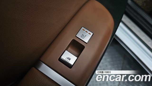 Hyundai Grandeur (GN7) 3.5 LPG 2WD Premium 2024 — фото 20