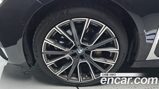 BMW 7 Series (G11) 730d xDrive M Sport 2020 — фото 5