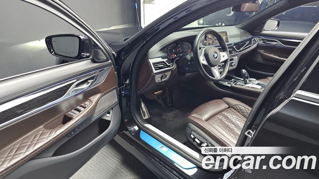 BMW 7 Series (G11) 730d xDrive M Sport 2020 — фото 10